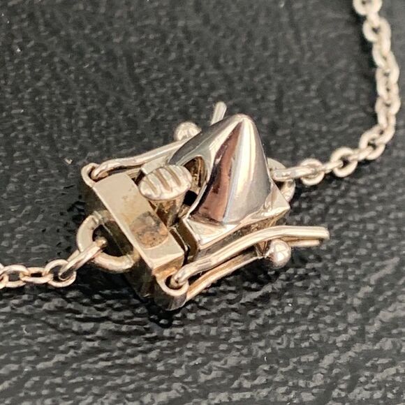 Eddie Borgo Single Cone Spike Bracelet - Sculptural Cone Design - Picture 7 of 8